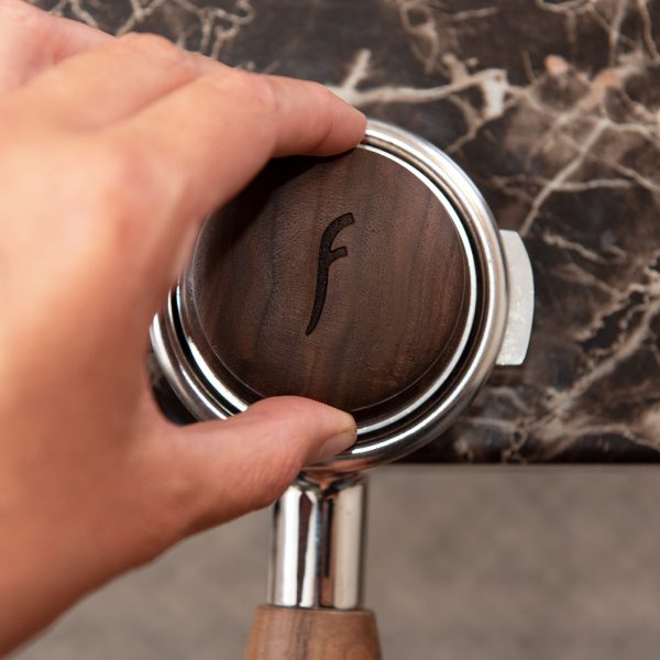 Flair 58 Walnut Tamper